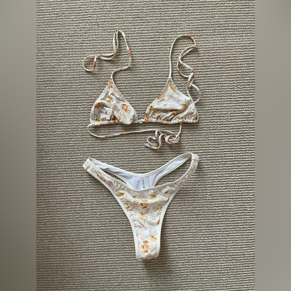 Heavy Manners Bikini Set “Miss May” - Picture 4 of 7